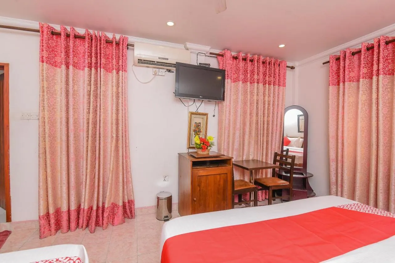 Hotel Oak Wood Inn Kandy